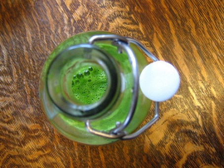 green smoothie bottle